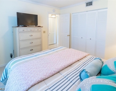 774 Wiggins Lake Drive - Photo Thumbnail 17