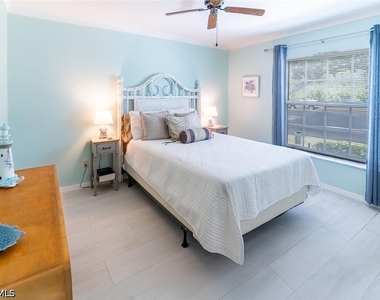 774 Wiggins Lake Drive - Photo Thumbnail 13