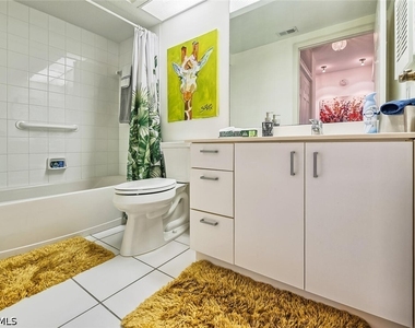 6910 Satinleaf Road N - Photo Thumbnail 16