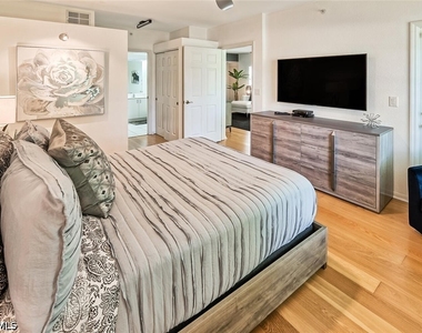 6910 Satinleaf Road N - Photo Thumbnail 11