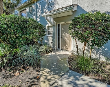6910 Satinleaf Road N - Photo Thumbnail 3