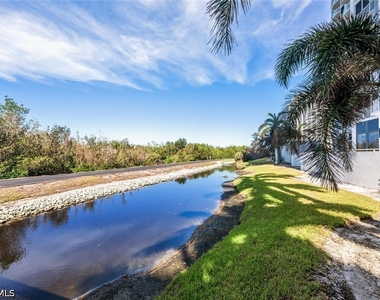 6849 Grenadier Boulevard - Photo Thumbnail 38