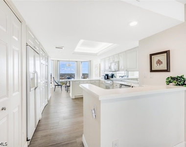 6849 Grenadier Boulevard - Photo Thumbnail 6