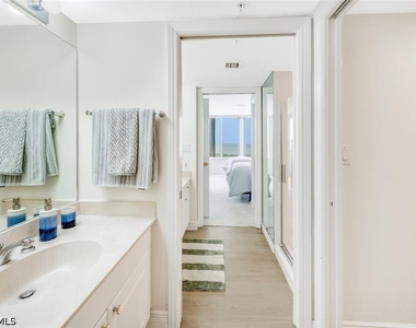6849 Grenadier Boulevard - Photo Thumbnail 20