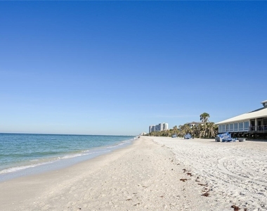 6849 Grenadier Boulevard - Photo Thumbnail 44