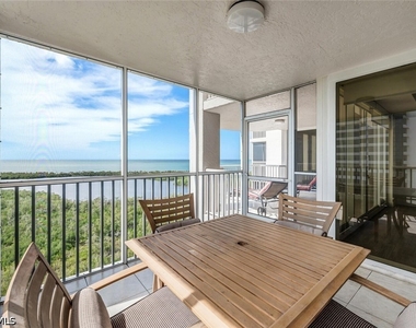 6849 Grenadier Boulevard - Photo Thumbnail 28