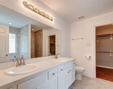 11927 W Vita Circle - Photo Thumbnail 26