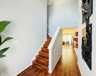 11927 W Vita Circle - Photo Thumbnail 3