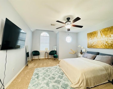 11927 W Vita Circle - Photo Thumbnail 17