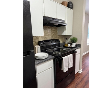3001 Jane Lane - Photo Thumbnail 3