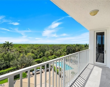 6361 Pelican Bay Boulevard - Photo Thumbnail 14