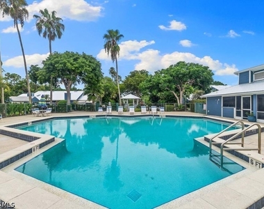 3355 Timberwood Circle - Photo Thumbnail 2