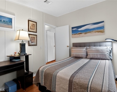 183 Oceans Boulevard - Photo Thumbnail 18