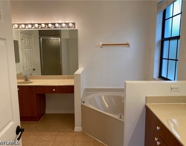 15270 Summit Place Circle - Photo Thumbnail 7