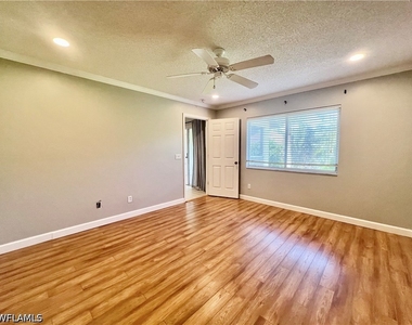 7749 Jewel Lane - Photo Thumbnail 15