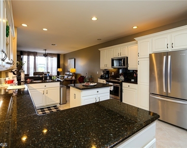 5945 Paradise Circle - Photo Thumbnail 38