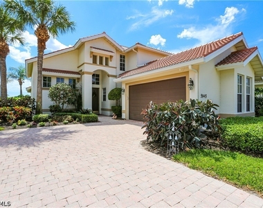 5945 Paradise Circle - Photo Thumbnail 6