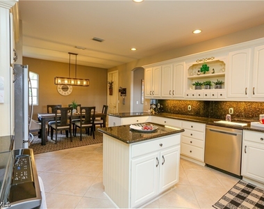 5945 Paradise Circle - Photo Thumbnail 43