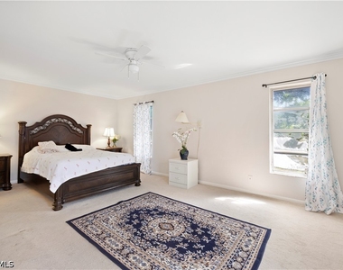 918 Cardinal Street - Photo Thumbnail 10