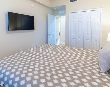 9826 Giaveno Circle - Photo Thumbnail 15