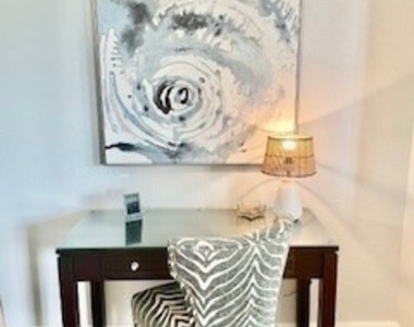 9735 Acqua Court - Photo Thumbnail 8