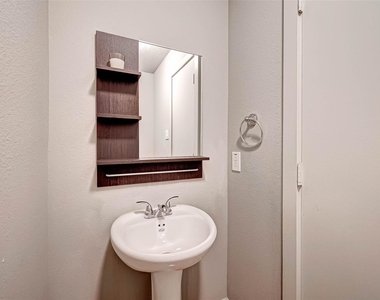 5111 Cornish Street - Photo Thumbnail 8