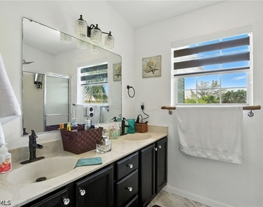 936 Panther Creek Lane - Photo Thumbnail 27