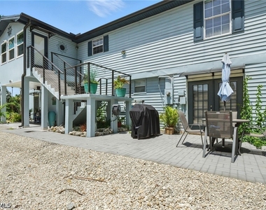 936 Panther Creek Lane - Photo Thumbnail 3