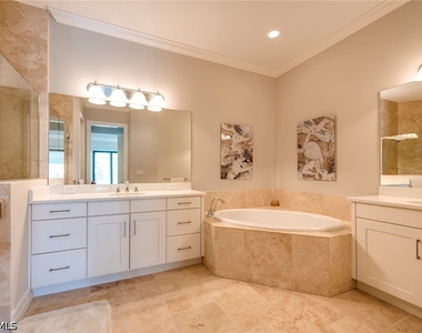 6560 Roma Way - Photo Thumbnail 11