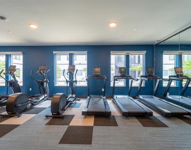 1690 North Loop - Photo Thumbnail 21