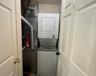 1186 Richmond - Photo Thumbnail 14