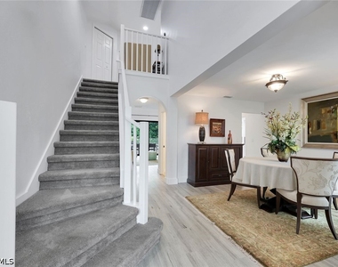 335 Lambton Lane - Photo Thumbnail 5