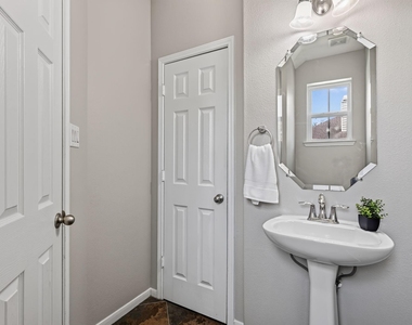 18111 Williams Elm Drive - Photo Thumbnail 7