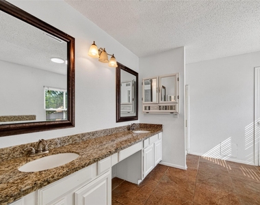 2328 Colleen Drive - Photo Thumbnail 24