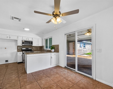 2328 Colleen Drive - Photo Thumbnail 9