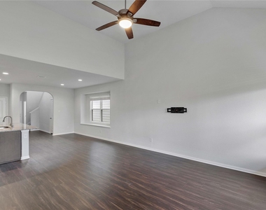 17538 Greystanes Road - Photo Thumbnail 6