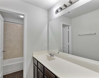 17538 Greystanes Road - Photo Thumbnail 24
