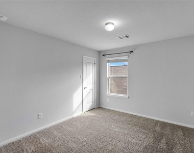 17538 Greystanes Road - Photo Thumbnail 17