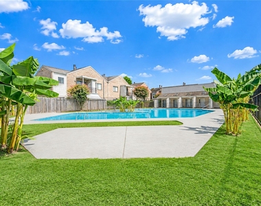 3741 Thistlemont Drive - Photo Thumbnail 27