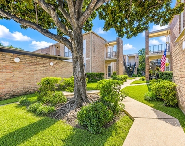 3741 Thistlemont Drive - Photo Thumbnail 20