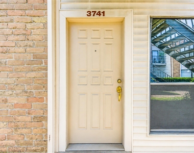 3741 Thistlemont Drive - Photo Thumbnail 1