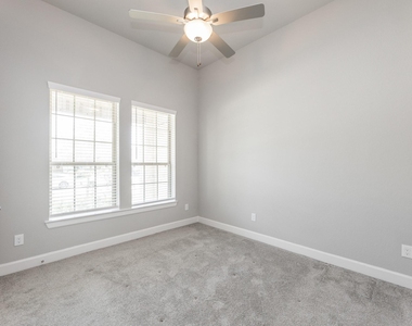 13719 Tranquila Vista Drive - Photo Thumbnail 7