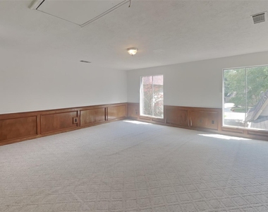 16915 Misty Creek Drive - Photo Thumbnail 17