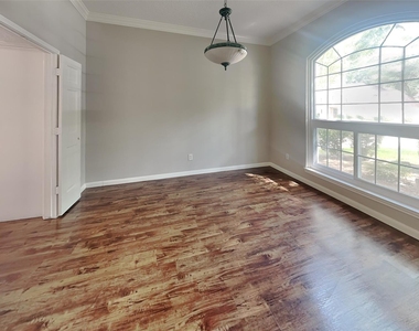 16915 Misty Creek Drive - Photo Thumbnail 10