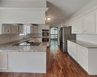 16915 Misty Creek Drive - Photo Thumbnail 9