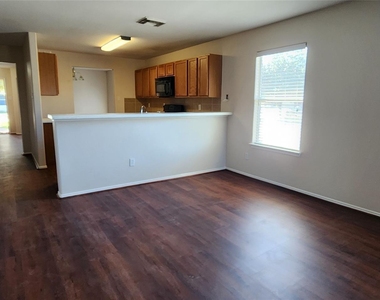 315 Sunset Colony Drive - Photo Thumbnail 6
