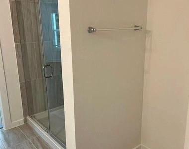 32523 Midsummer Drive - Photo Thumbnail 21