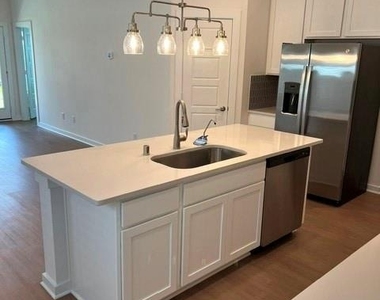 32523 Midsummer Drive - Photo Thumbnail 4