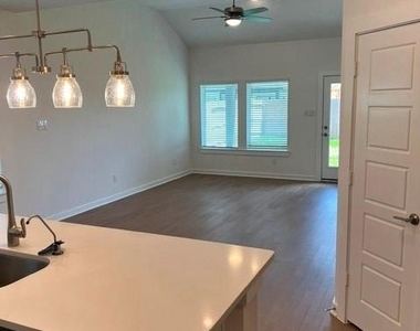 32523 Midsummer Drive - Photo Thumbnail 15