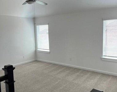 32523 Midsummer Drive - Photo Thumbnail 25